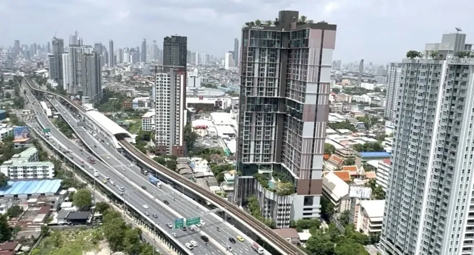 For sale studio condo in Chom Thong, Bangkok