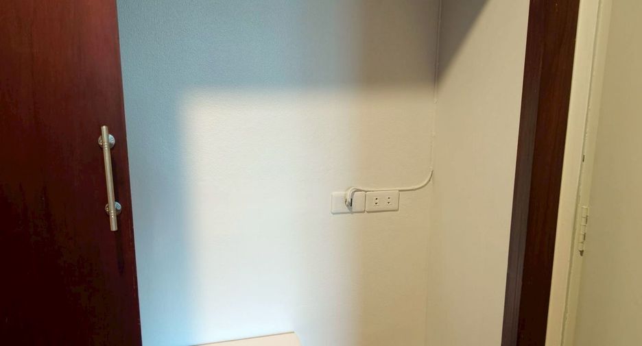 Condo en alquiler de 1 habitaciones en Phra Khanong, Bangkok