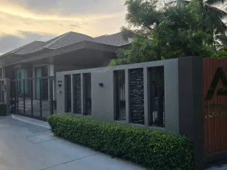 À vendre 3 chambres villa à Bang Lamung, Chonburi