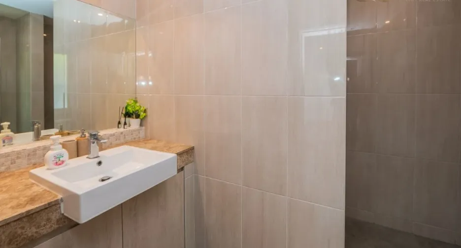 For sale 3 bedrooms villa in Bang Lamung, Chonburi
