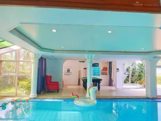 Villa zum Kauf mit 5 Zimmer in Bang Lamung, Chonburi