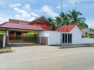 Villa zum Kauf mit 5 Zimmer in Bang Lamung, Chonburi