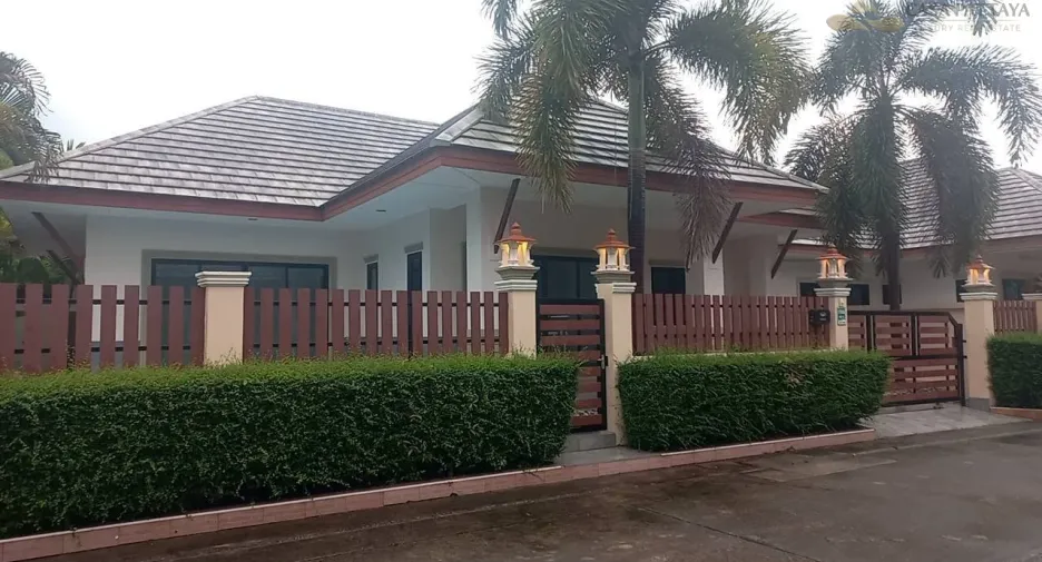 À vendre 3 chambres villa à Huay Yai, Pattaya