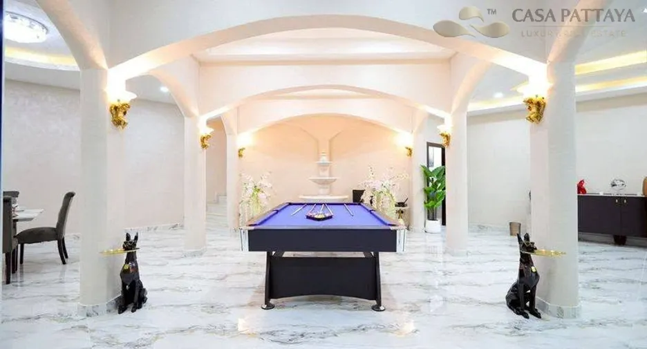 For sale 7 ベッドルーム villa in Jomtien, Pattaya