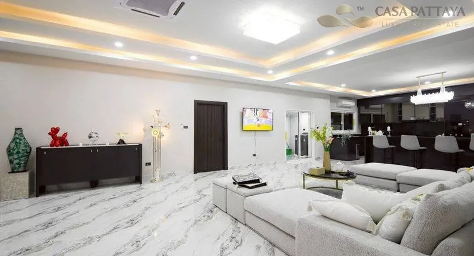 For sale 7 ベッドルーム villa in Jomtien, Pattaya