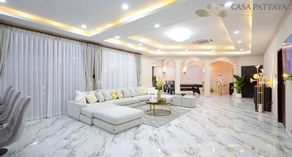 For sale 7 ベッドルーム villa in Jomtien, Pattaya