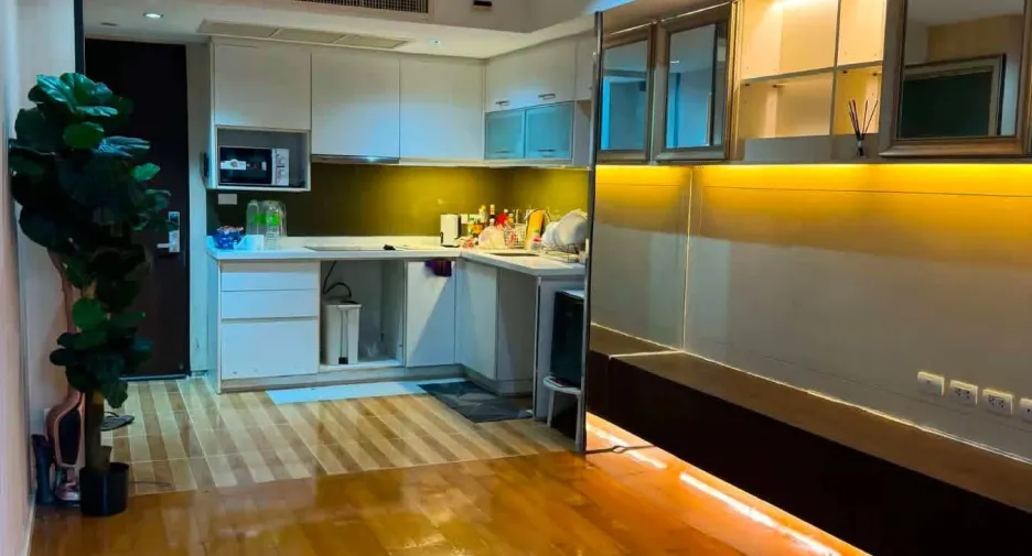 Продажа 2 спальни кондо в Щаттхана, Бангкок