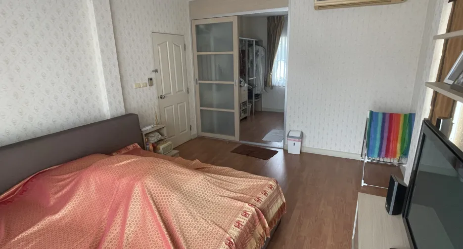 À vendre 3 chambres maison à Thanyaburi, Pathum Thani