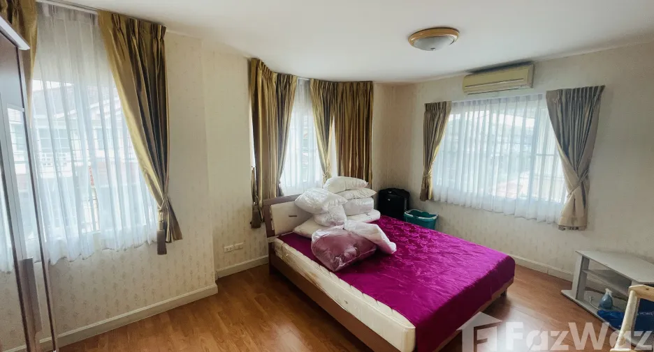 À vendre 3 chambres maison à Thanyaburi, Pathum Thani
