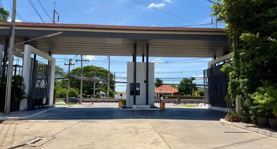 ให้เช่า 5 ห้องนอน บ้านเดี่ยว ใน ลำลูกกา, ปทุมธานี