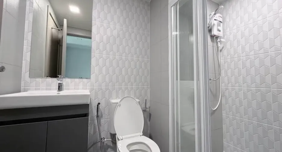 À louer 1 chambre condo à Mueang Chon Buri, Chonburi