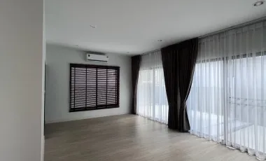 À vendre 4 chambres maison à Bang Kruai, Nonthaburi