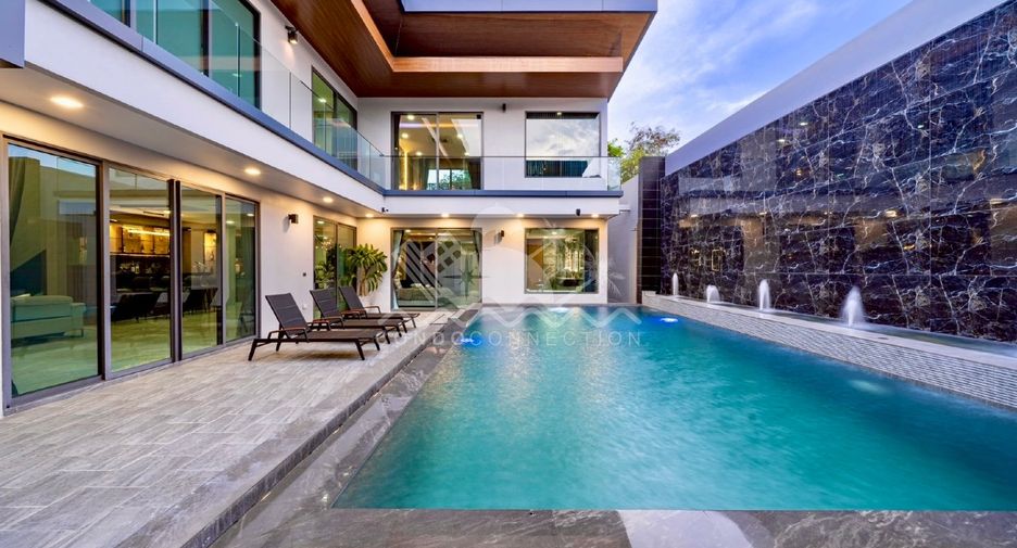 For sale 6 bedrooms house in Bang Lamung, Chonburi