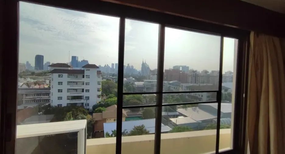 For sale 2 bedrooms condo in Yan Nawa, Bangkok