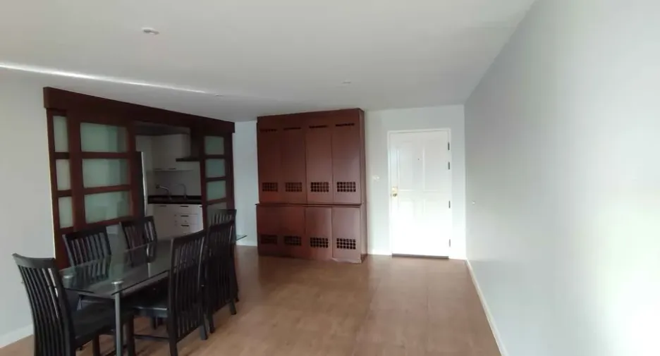 For sale 2 bedrooms condo in Yan Nawa, Bangkok