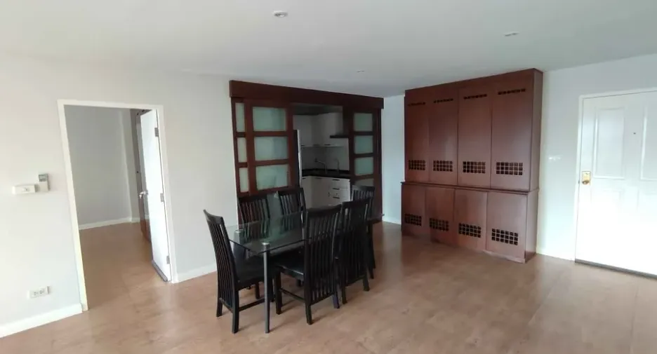 For sale 2 bedrooms condo in Yan Nawa, Bangkok