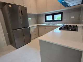 For rent 5 bedrooms house in Saphan Sung, Bangkok