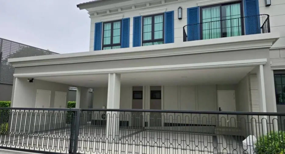 Casa en alquiler de 5 habitaciones en Saphan Sung, Bangkok