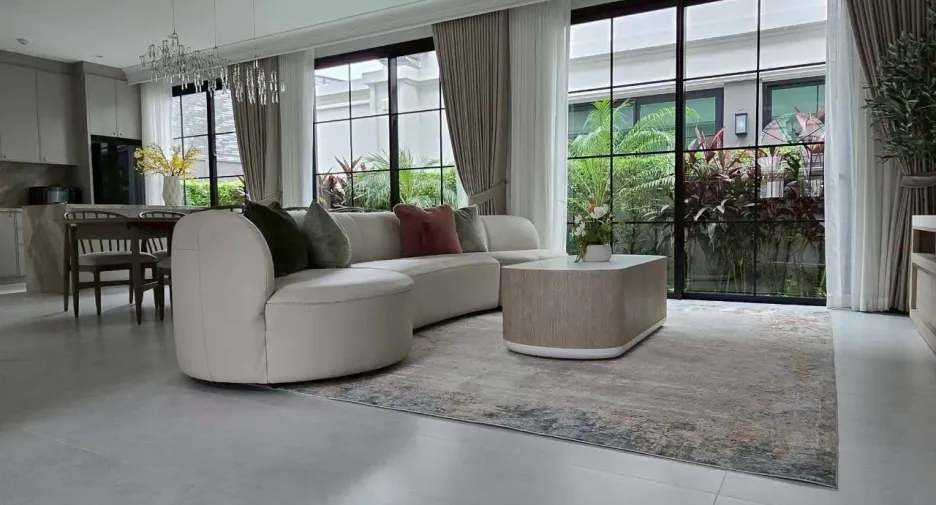 Casa en alquiler de 5 habitaciones en Saphan Sung, Bangkok