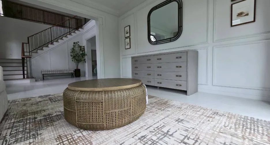 Casa en alquiler de 5 habitaciones en Saphan Sung, Bangkok