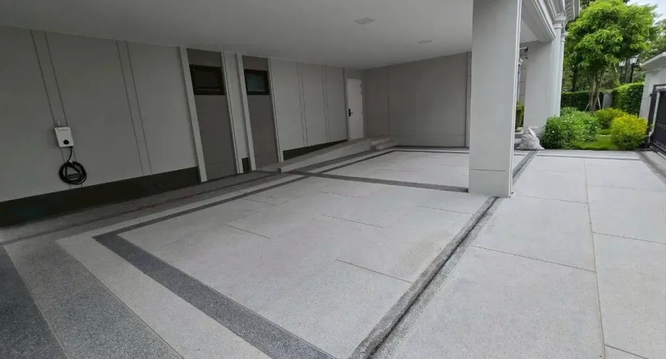 Casa en alquiler de 5 habitaciones en Saphan Sung, Bangkok