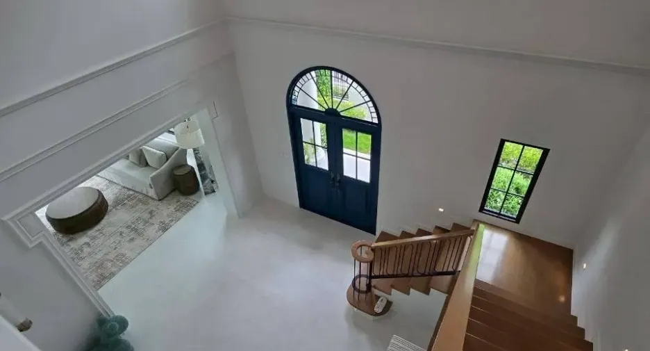 Casa en alquiler de 5 habitaciones en Saphan Sung, Bangkok