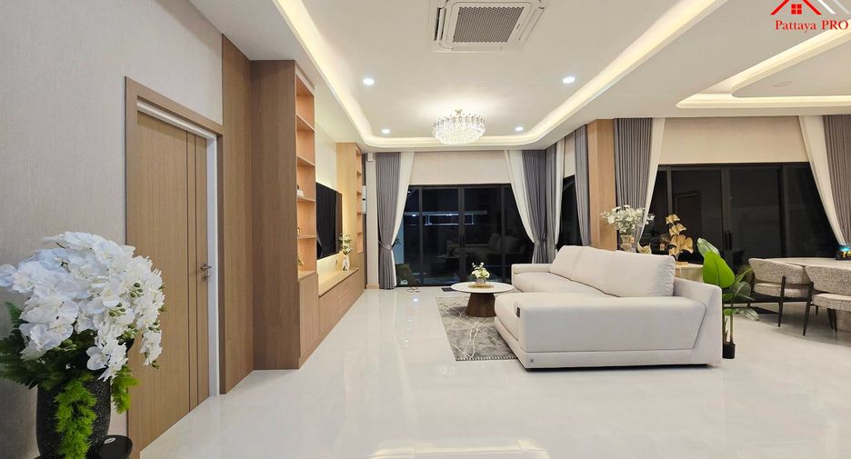 For sale 4 bedrooms house in Bang Lamung, Chonburi