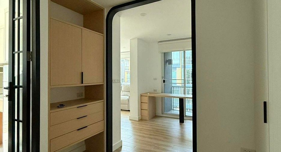 À vendre 1 chambre condo à Khlong Toei, Bangkok