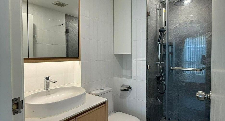 À vendre 1 chambre condo à Khlong Toei, Bangkok