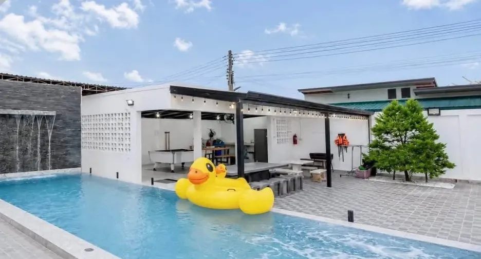 Villa zum Kauf mit 5 Zimmer in Huay Yai, Pattaya