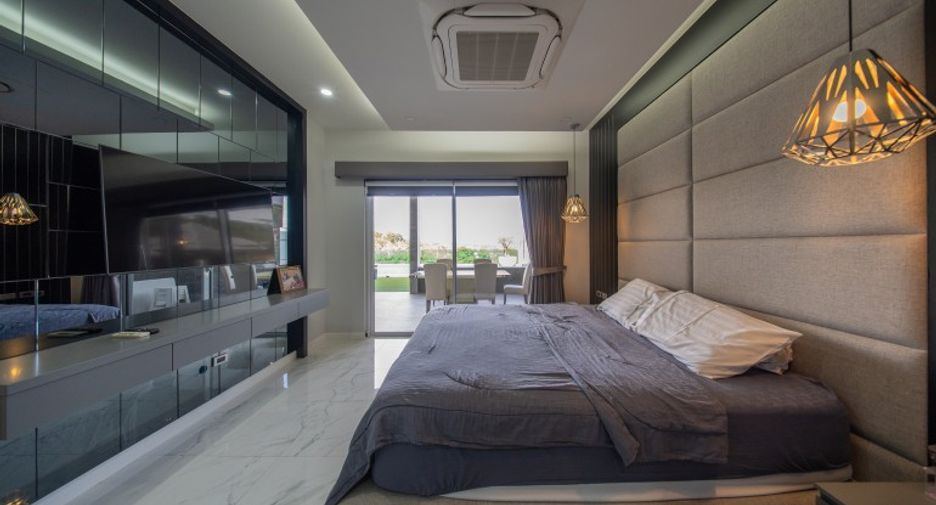 For sale 4 bedrooms house in Bang Lamung, Chonburi