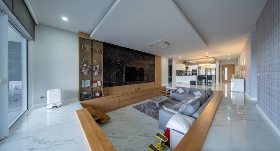 For sale 4 bedrooms house in Bang Lamung, Chonburi