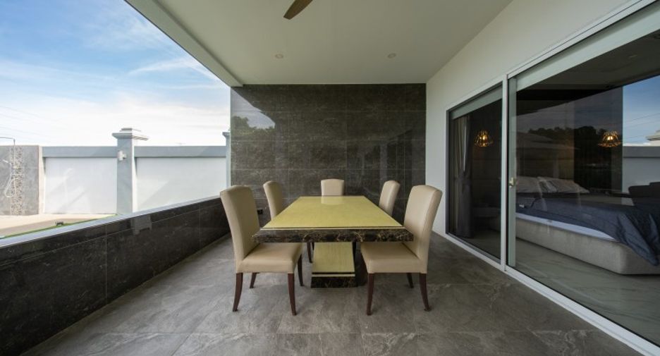 For sale 4 bedrooms house in Bang Lamung, Chonburi