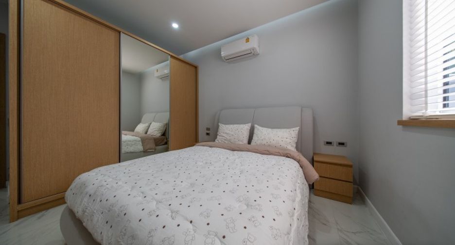 For sale 4 bedrooms house in Bang Lamung, Chonburi
