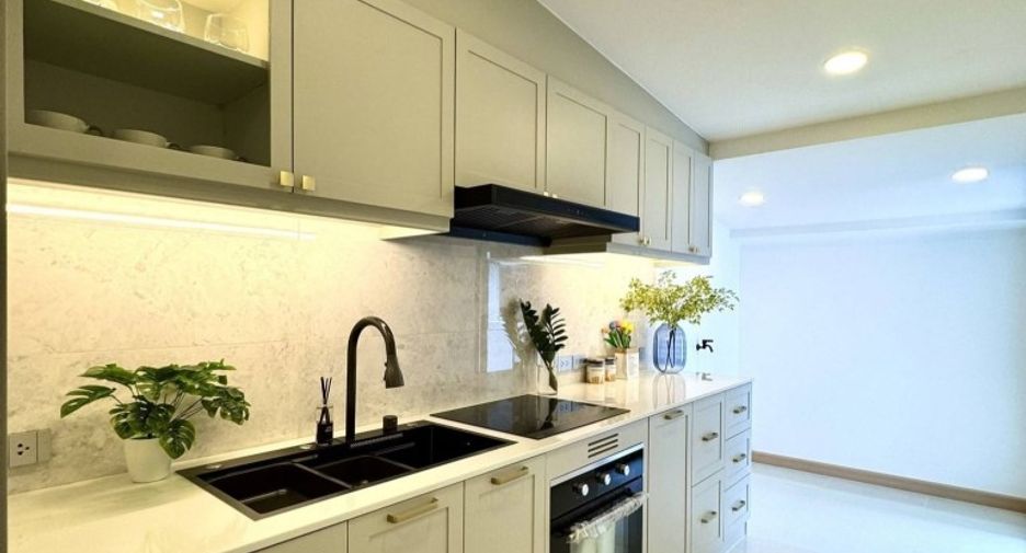 For sale 3 bedrooms house in Si Racha, Chonburi