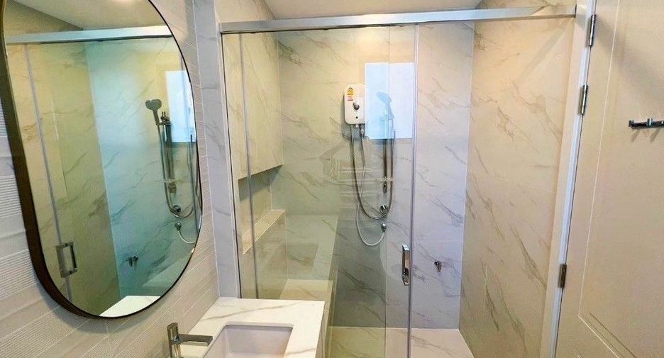 Haus zur Miete und zum Kauf mit 4 Zimmer in Saphan Sung, Bangkok
