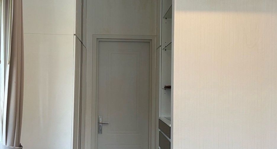 Haus zur Miete und zum Kauf mit 4 Zimmer in Saphan Sung, Bangkok