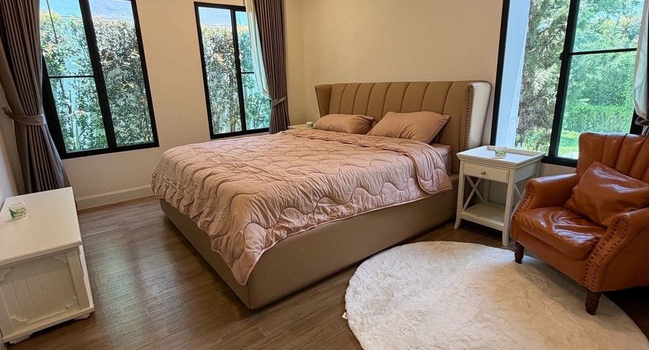 Haus zur Miete und zum Kauf mit 4 Zimmer in Saphan Sung, Bangkok