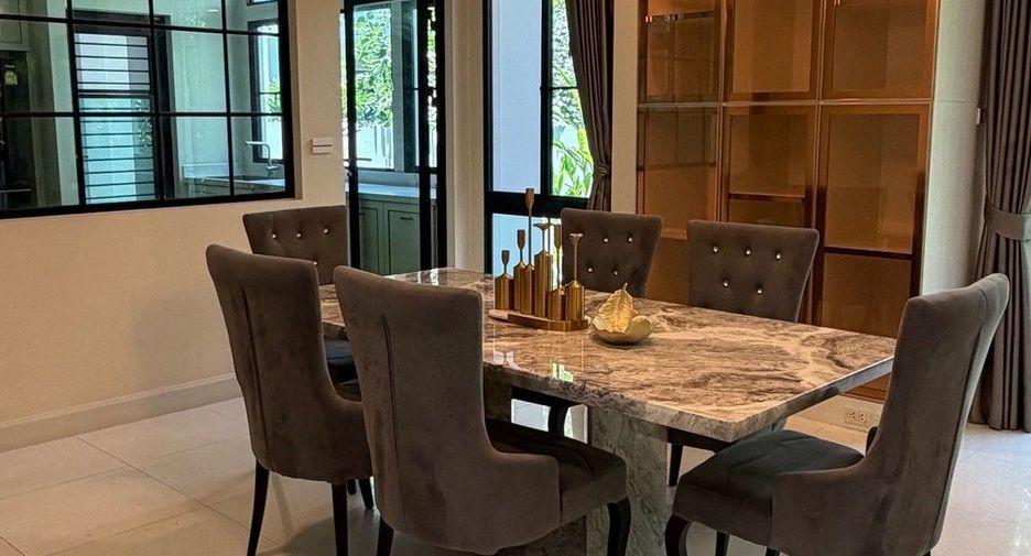 Haus zur Miete und zum Kauf mit 4 Zimmer in Saphan Sung, Bangkok