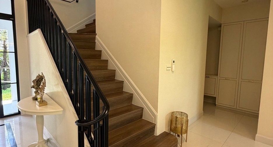 Haus zur Miete und zum Kauf mit 4 Zimmer in Saphan Sung, Bangkok