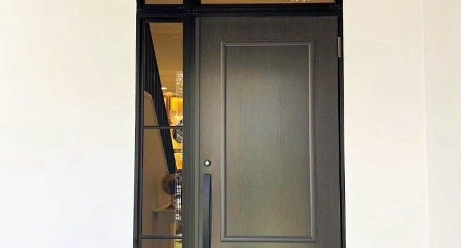 Haus zur Miete und zum Kauf mit 4 Zimmer in Saphan Sung, Bangkok