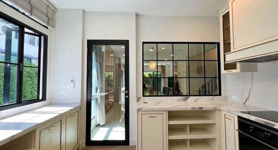 Haus zur Miete und zum Kauf mit 4 Zimmer in Saphan Sung, Bangkok