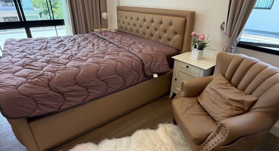 Haus zur Miete und zum Kauf mit 4 Zimmer in Saphan Sung, Bangkok