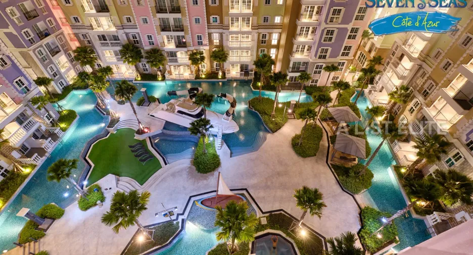 À vendre 2 chambres condo à Jomtien, Pattaya