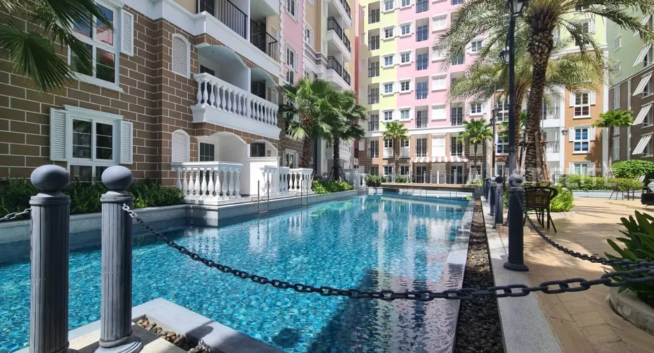 À vendre 2 chambres condo à Jomtien, Pattaya