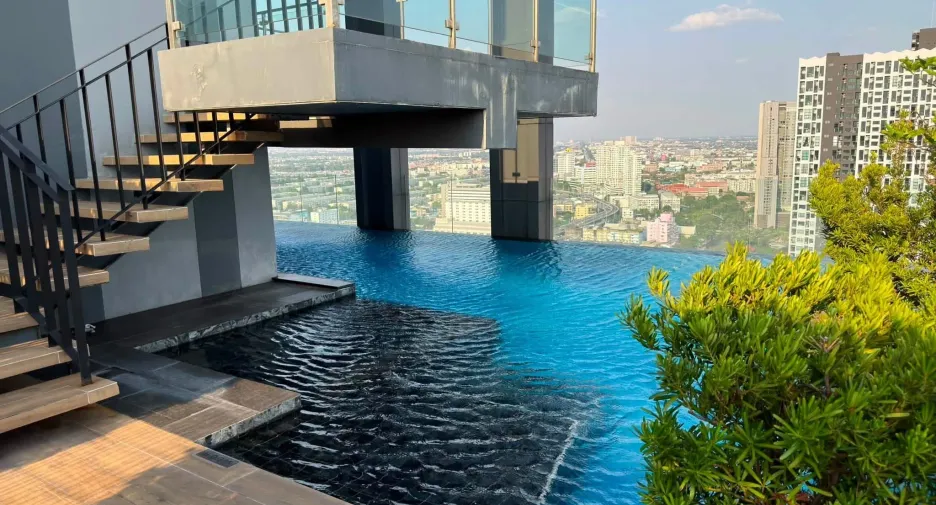 À louer 1 chambre condo à Bang Kapi, Bangkok
