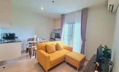 For rent 2 bedrooms condo in Huai Khwang, Bangkok