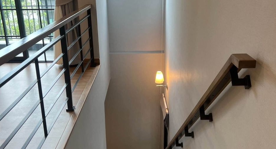 À louer 4 chambres maison à Bang Phli, Samut Prakan