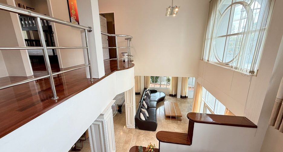 For sale and for rent 5 bedrooms house in Mueang Chiang Mai, Chiang Mai