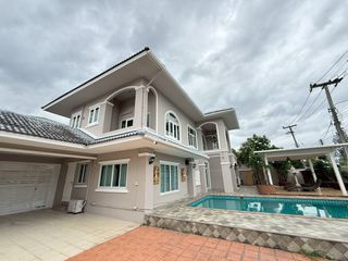 For sale and for rent 5 bedrooms house in Mueang Chiang Mai, Chiang Mai